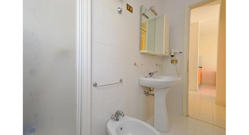 residence PARCO HEMINGWAY: B5/5H - bagno (esempio)