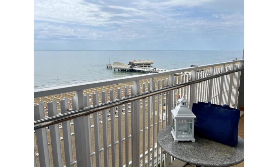appartament ORIENTE: D5 - balcon avec vue mer (exemple)