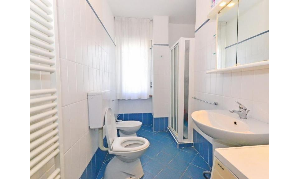 apartments BLU RESIDENCE: C6 - bathroom (example)